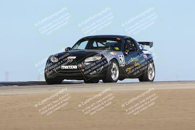 media/Oct-26-2025-CalClub SCCA (Sun) [[8ce1e69566]]/Group 2/Grapevine/